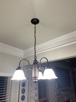 Light fixtures (chandelier)