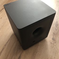 VISIO TV & Sound Bar with Sub Bass