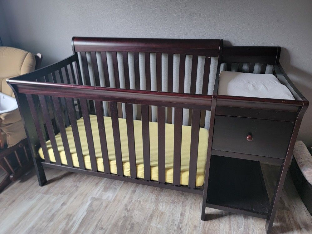 Crib and changing table combo