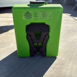 Uline Emergency Eye Wash Station