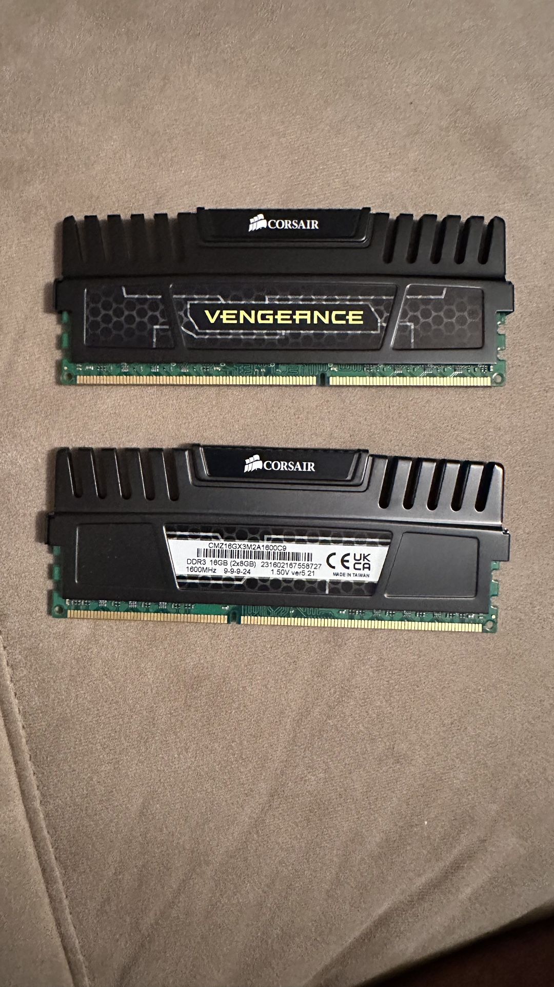 Corsair vengeance RAM 1600 MHz