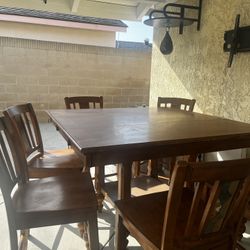Kitchen Table Comes With 8 Chairs 