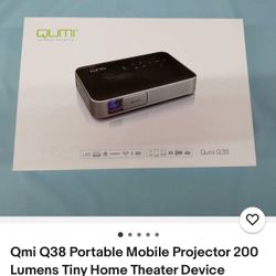 Qumi Q38 Portable Projector