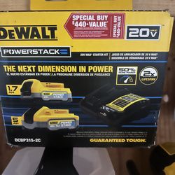 POWERSTACK 20V MAX* STARTER KIT ARRANCADOR DE 20 V MAX* ENSEMBLE DE DÉMARRAGE 20 V MAX* THE NEXT DIMENSION IN POWER 