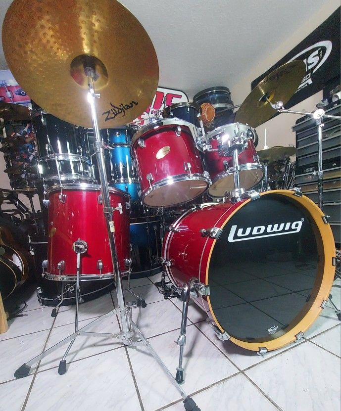Complete Drum Set !! π₯ !! $420 Or Best Offer !!