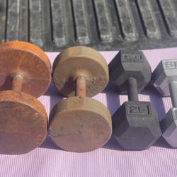 SINGLE DUMBBELLS  :  15 LB.  /  25 LB.  /  30 LB.  /  35 LB.  