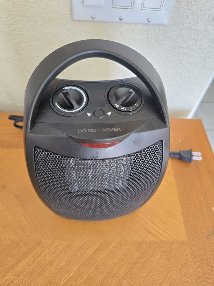 Givebest Small Space Heater Black PTC SH905S