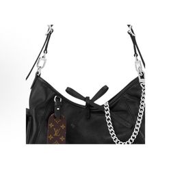 LOUIS VUITTON Carryall Cargo PM Letter Logo Locitor Chain Black Warrior(34)11