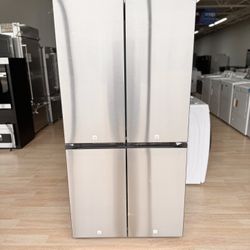 New Samsung - Bespoke 29 Cu. Ft. 4-Door Flex French Door Refrigerator with Beverage Center - Stainless Steel Model: RF29DB9600QLAA