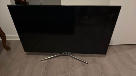 Samsung 50” Smart TV – Excellent Condition – Wi-Fi & Apps Ready