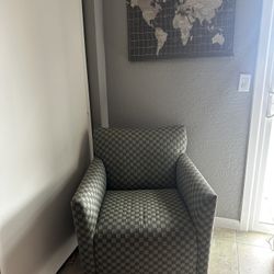  Accent Chair And Canvas Map