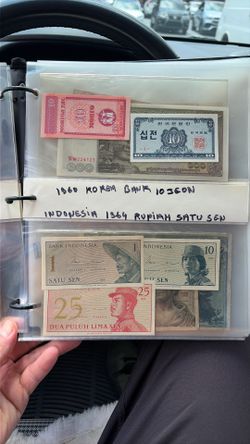 Lot of 100 + collection of world vintage paper currency