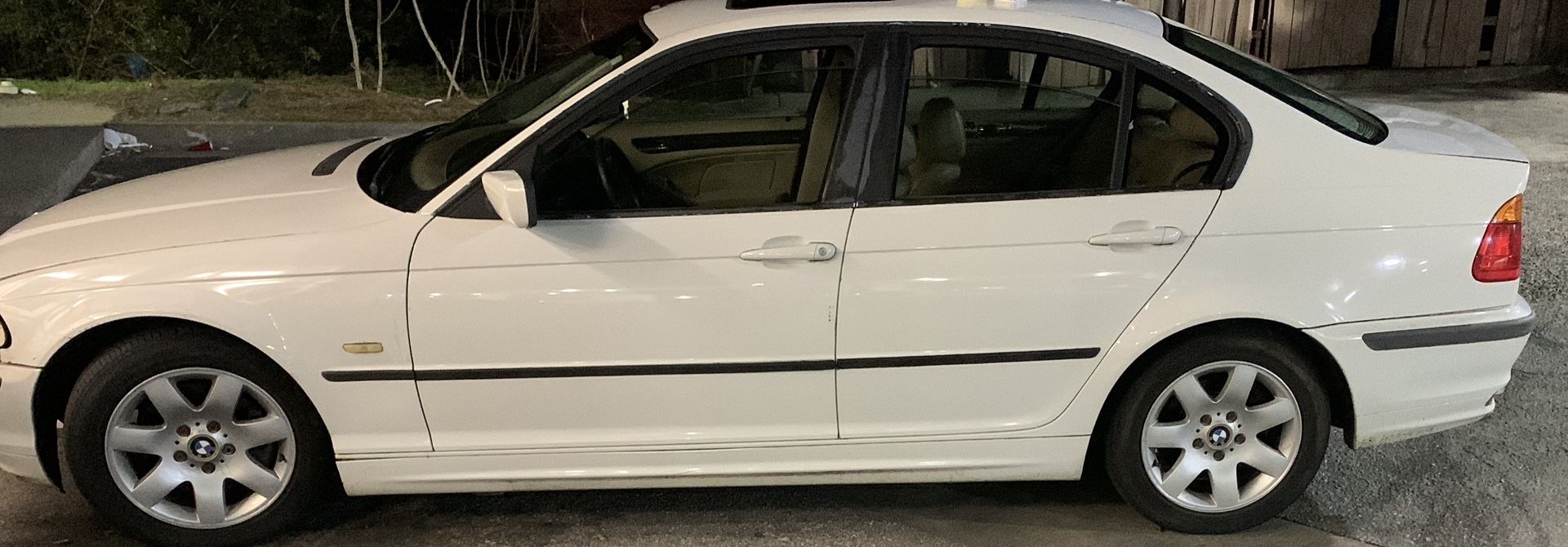 2000 BMW 328i