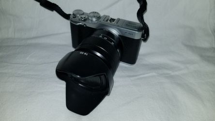 Fujifilm X-M1 digital camera