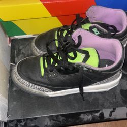 Jordan 3s Size 4.5