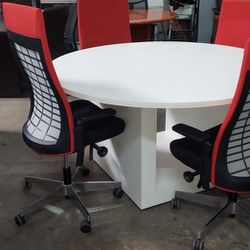 Office Furniture Is Here For You