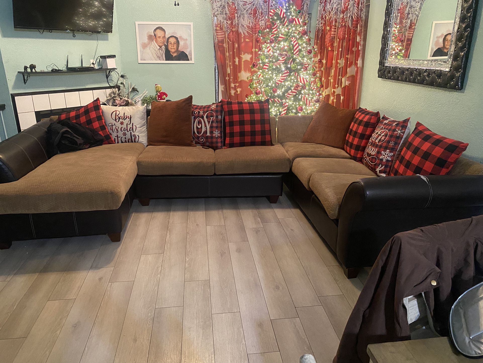 Sectional Sofa/Couch 400 OBO for Sale in Modesto, CA OfferUp