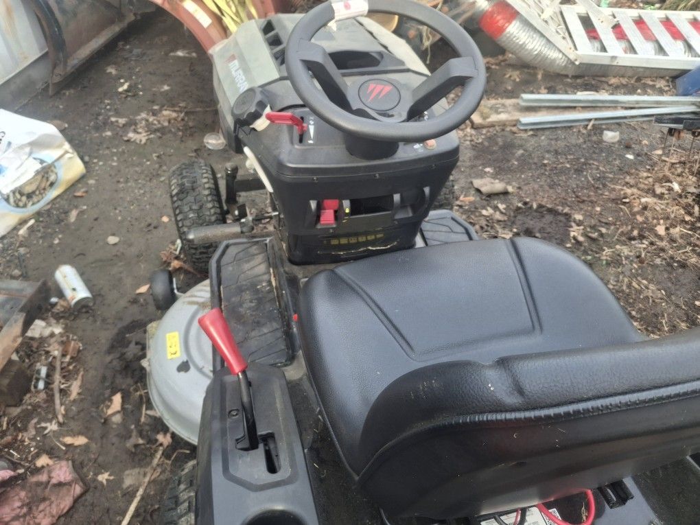Murray Ridding Mower