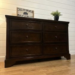 Large Solid Wood Dresser – Ball Bearing Drawer Rails + Deep Drawers