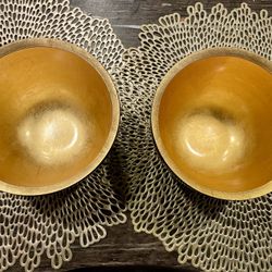 Set Of Black & Gold lacquered Wooden bowls 
