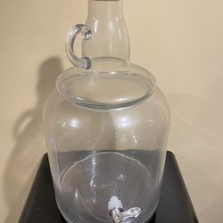 Acopa 4 Gallon Growler Glass Beverage Dispenser with Cork Lid and Wood Base
