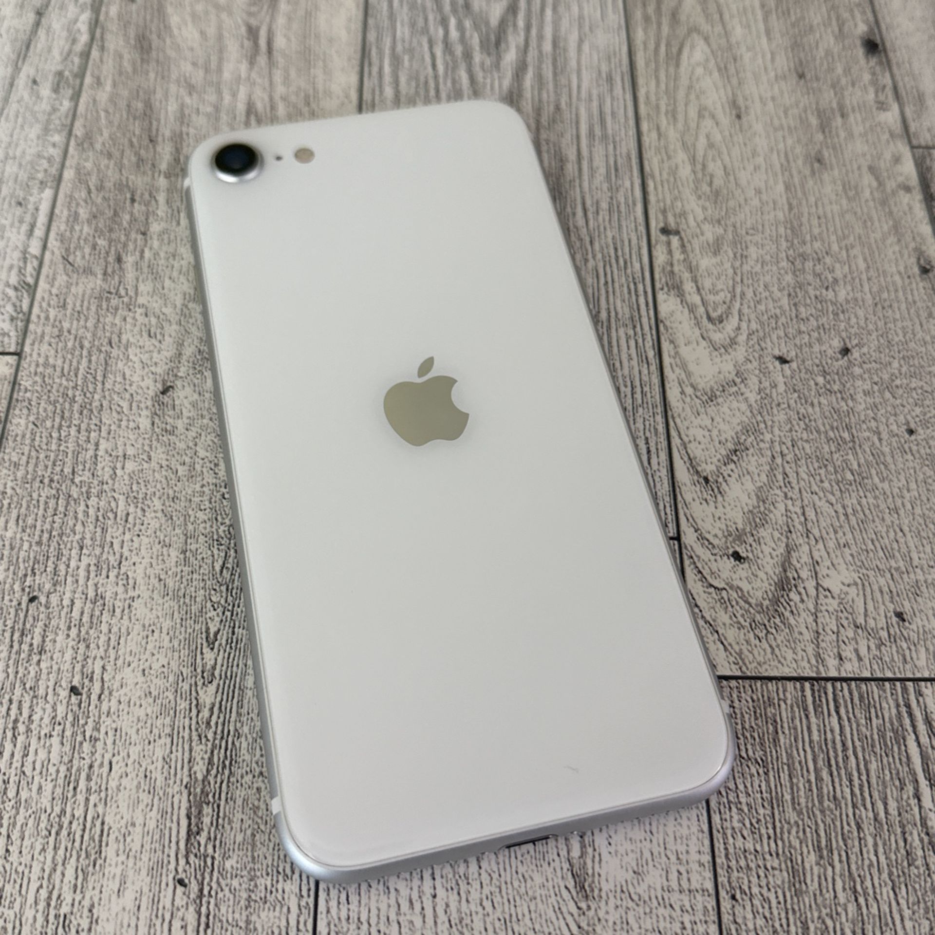 iPhone SE 2nd Gen (64GB) UNLOCKED 🌎 DESBLOQUEADO For All Carriers 🔥