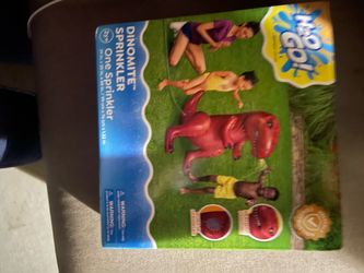 DINOmite Water Sprinkler Toy