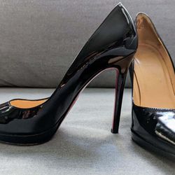 CHRISTIAN LOUBOUTIN So Kate Pointed Toe