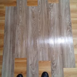 STEAL DEAL! Luxury Vinyl Plank Flooring - 460 SQ FT