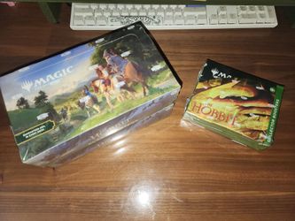 Magic the Gathering The Hobbit  Collector Booster and Play Box