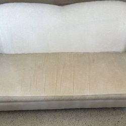 Love Seat White 