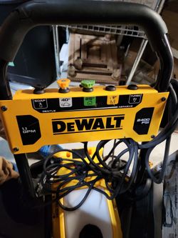 DeWalt 2400 PSI Electric Pressure Washer