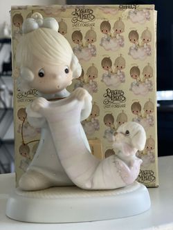 Precious Moments “Christmas Joy from Head to Toe” figurine