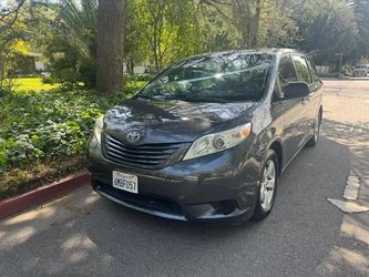 2011 Toyota Sienna