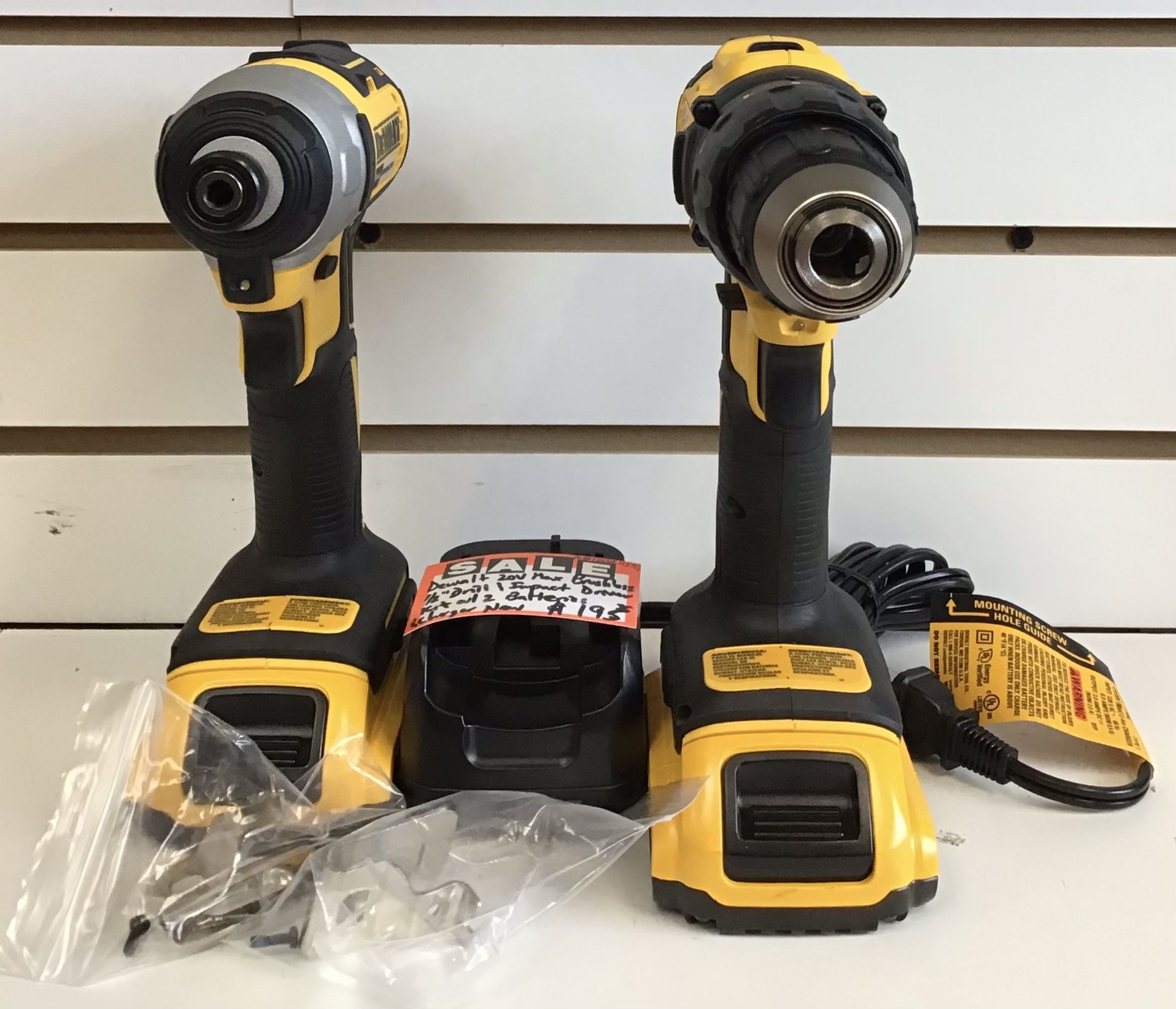 Dewalt 20V Max Brushless 1/2” Drill & Impact Driver Kit W/ 2 Batteries & Charger New 