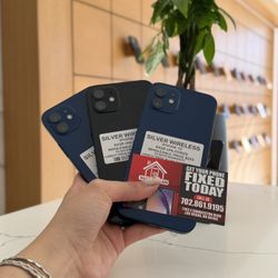 IPHONE 12 128GB UNLOCKED 💙🖤💙