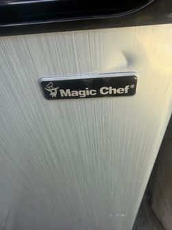 Magic chef mini fridge