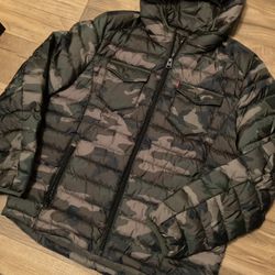 Levi’s insulated Camouflage Waterproof Jacket With hoodie 