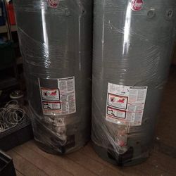 Gas Water Heater New Display Model 40 . 50 Gallon And 75 Gal With 1 Yr Wrty 