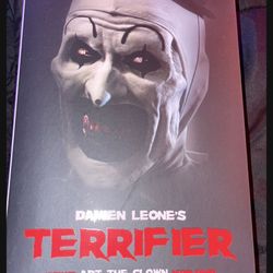 Neca Terrifier Ultimate Art The Clown 