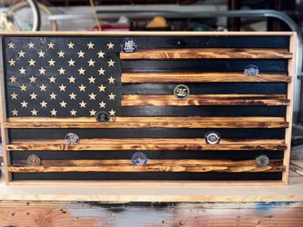 Wooden challenge coin holder