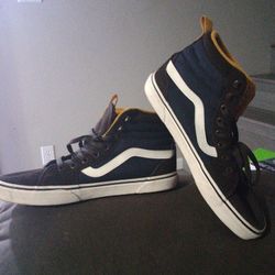 Men's Or Young Mens Size 10  Vans High Tops Gently Worn 