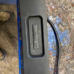 2018 Gmc Handle For Lift Gate 