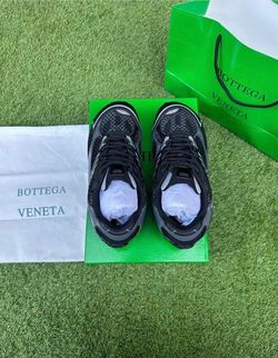 Black bottega