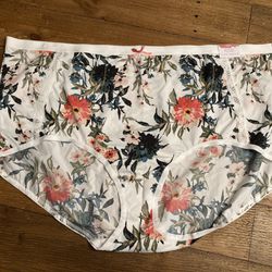 Cacique 34/36 NWT extra soft full brief floral white panties underwear