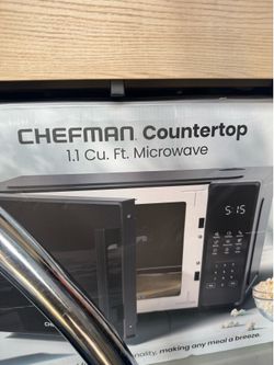 Chefman Countertop Microwave Oven 1.1