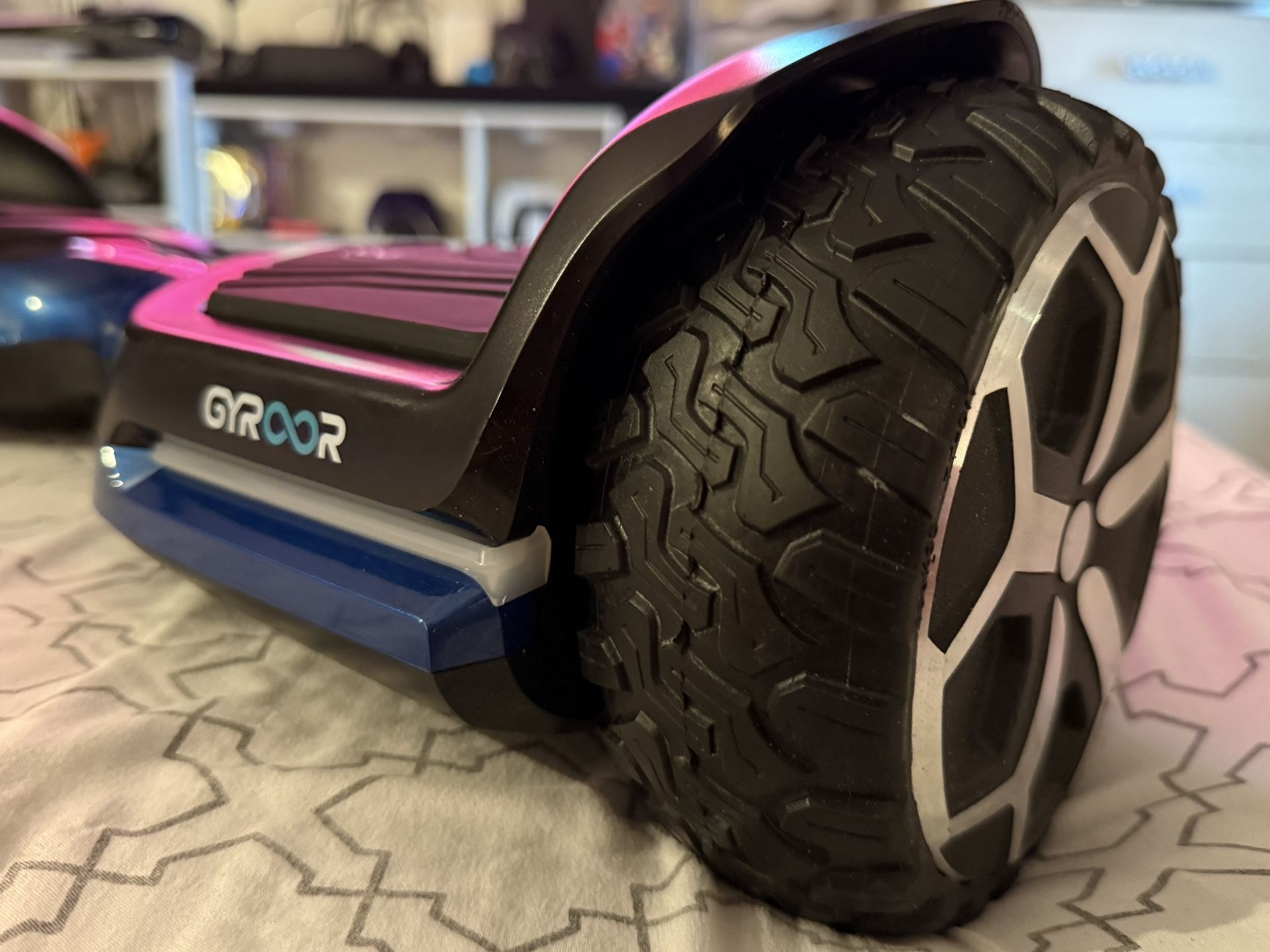 GYROOR Hover Board
