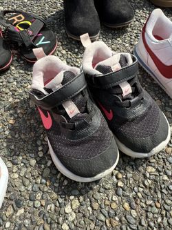 Black Nike Little Girl Shoe Size 7C 