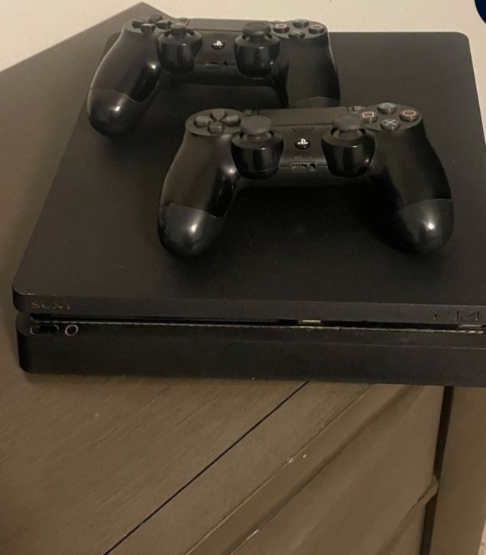 PS4