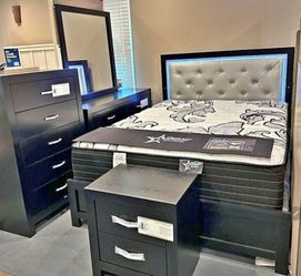5PC QUEEN LED BEDROOM SET
